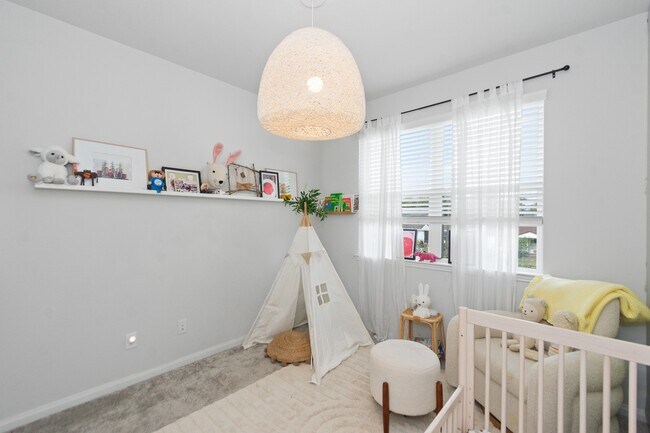 Building Photo - 5426 Oriente Ln