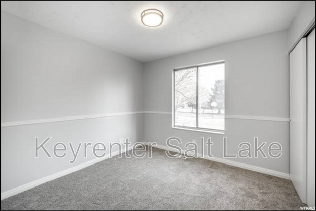 Building Photo - 2373 Jack Cir