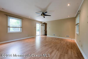 Building Photo - 180 Cliftwood Rd