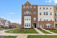 Building Photo - 10700 Presidential Pkwy