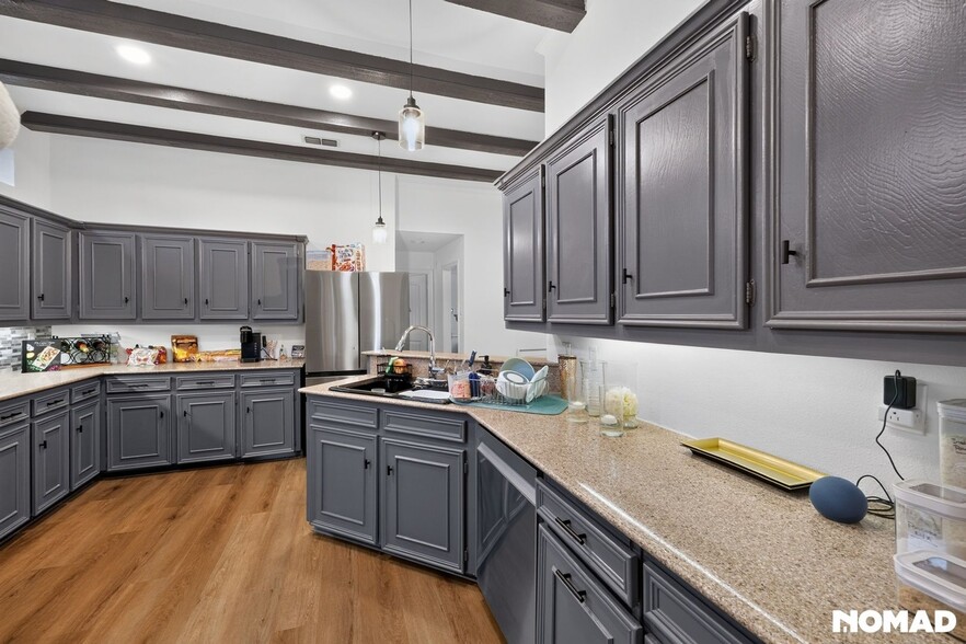 Building Photo - 2926 Apple Valley Dr