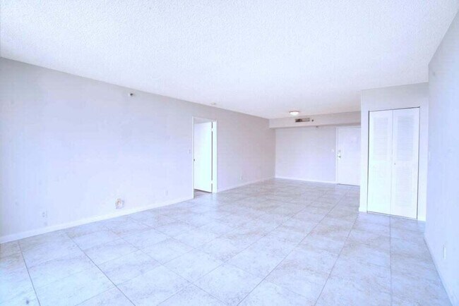 Building Photo - 3300 NE 192 St