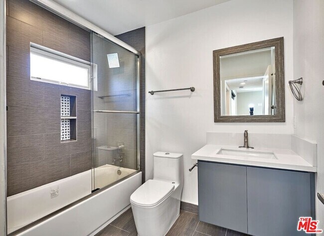 Building Photo - 4507 Lomita St