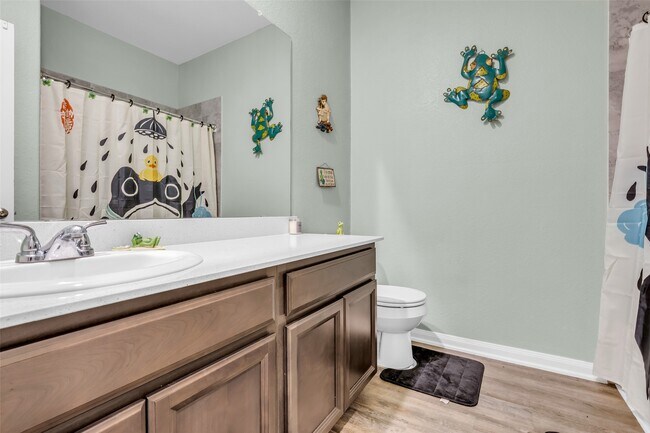 Building Photo - 446 Rd 66111