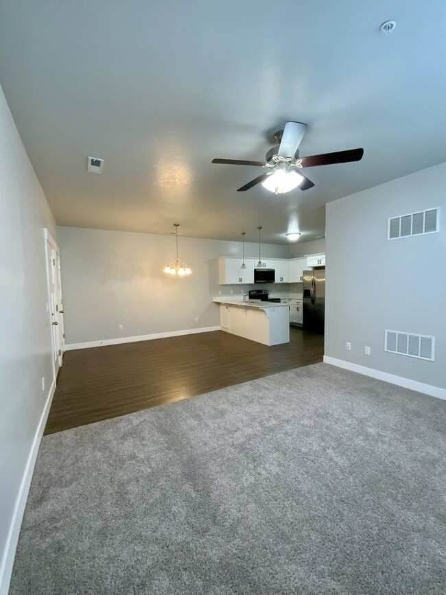 Building Photo - 3724 W 1850 N