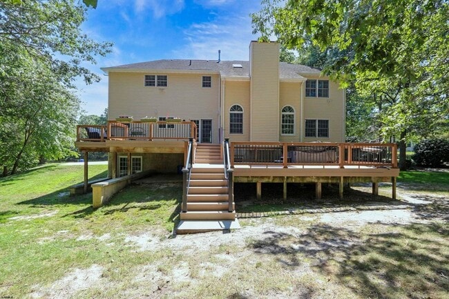 Building Photo - 113 Lighthouse Ln