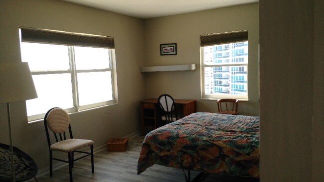 Building Photo - 1500 N Ocean Blvd