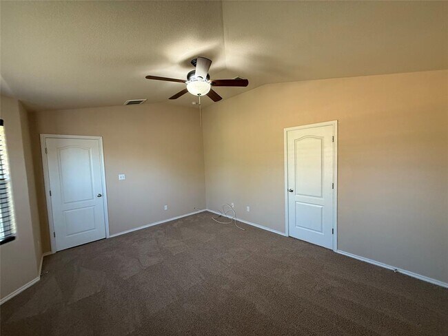 Building Photo - 17429 Bridgefarmer Blvd