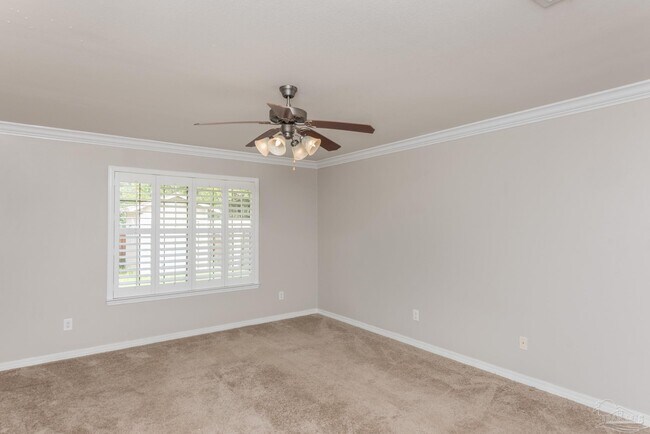 Building Photo - 8770 Kennedy Dr