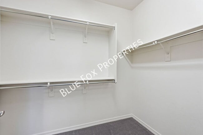 Building Photo - 8670 N Genoa Ct