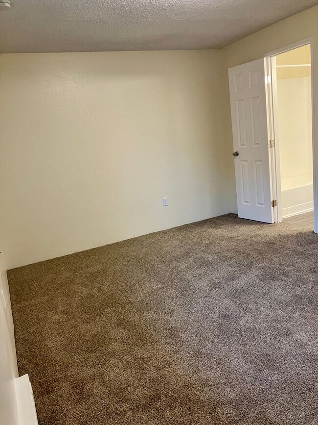Interior Photo - Bella Vista