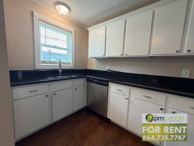 Building Photo - 209 Bivens St