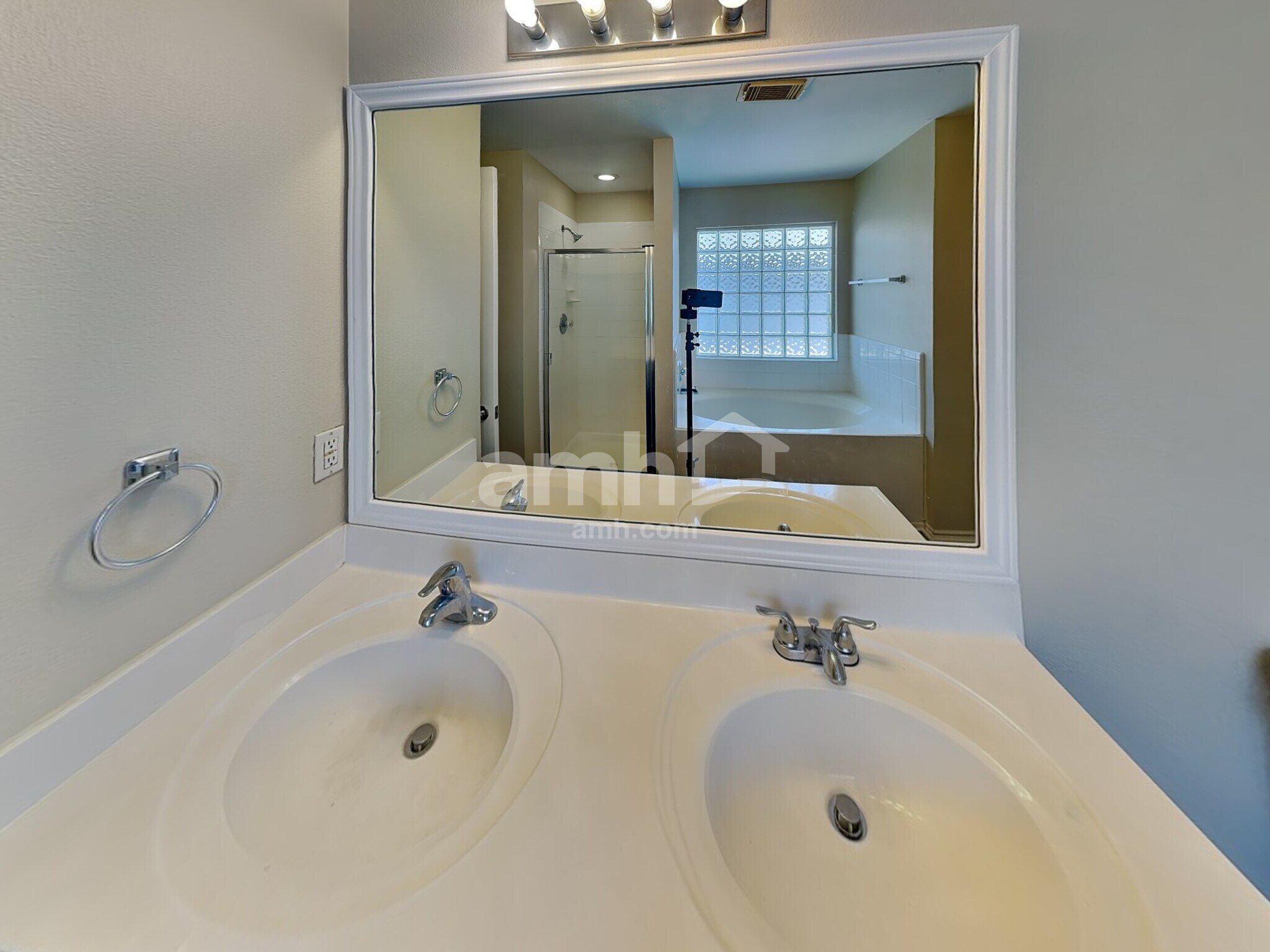 Building Photo - 12135 Bradenway Ln