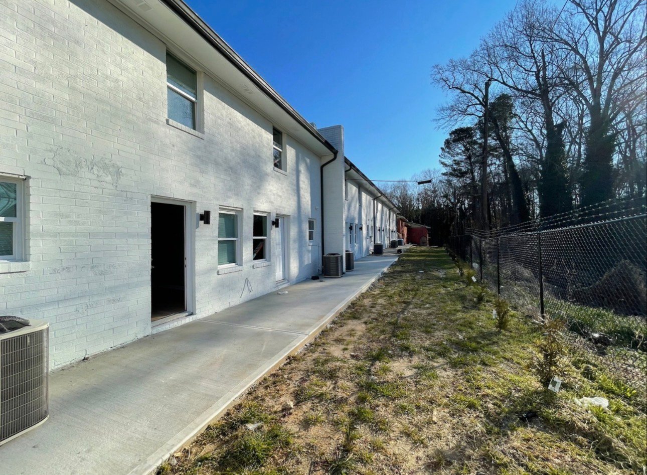 Building Photo - 3669 M.L.K. Jr Dr SW
