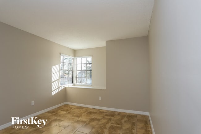 Building Photo - 1503 Chepacket St