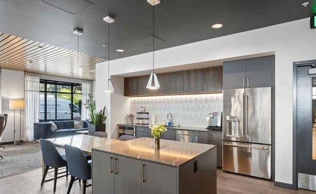 Building Photo - New New New Beautiful Totem Lake/Kirkland Condo for Rent!