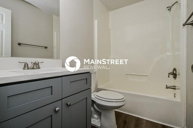 Building Photo - 4 Bedroom Pet-Friendly Home in DECATUR, GA with Main Street Renewal