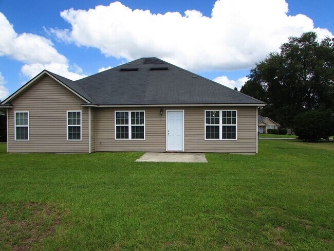 Building Photo - Modern Comfort: Your Ideal Rental Home in Valdosta, GA. Minutes from Moody Air Force Base
