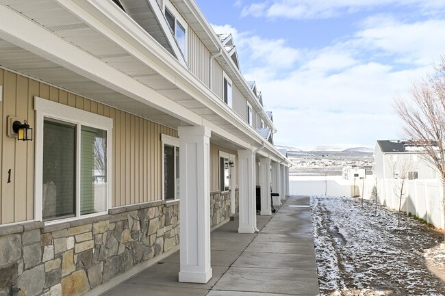 Building Photo - 2814 W 450 N