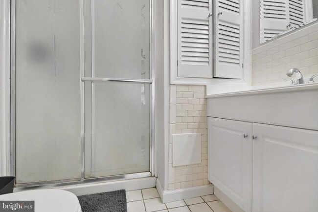 Building Photo - 308 Kidwelly Ct