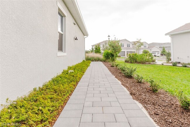 Building Photo - 5661 Melbourne Ct