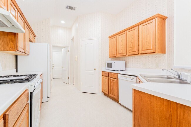 Building Photo - 13003 Tantivy Dr