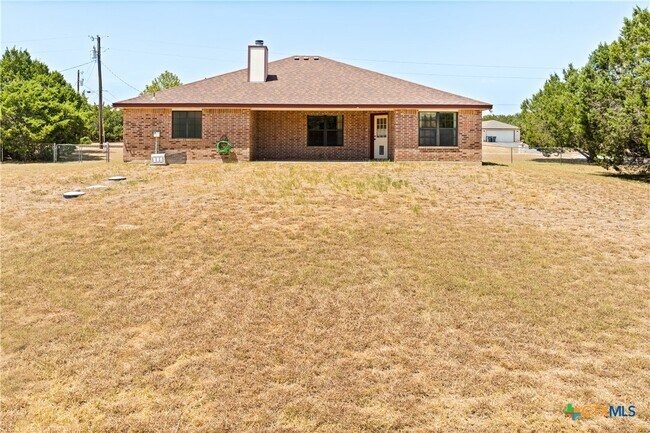 Building Photo - 392 County Rd 4711