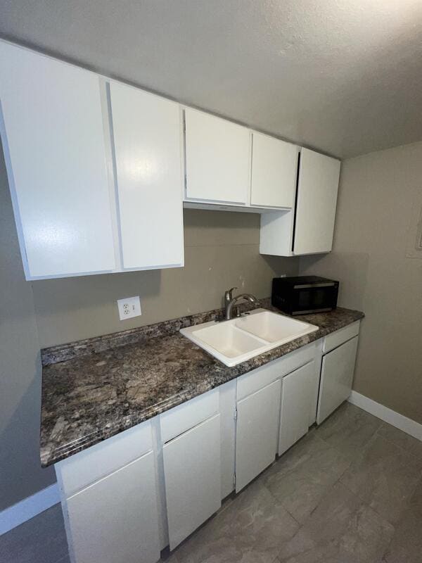 Building Photo - 1087 N 150 W