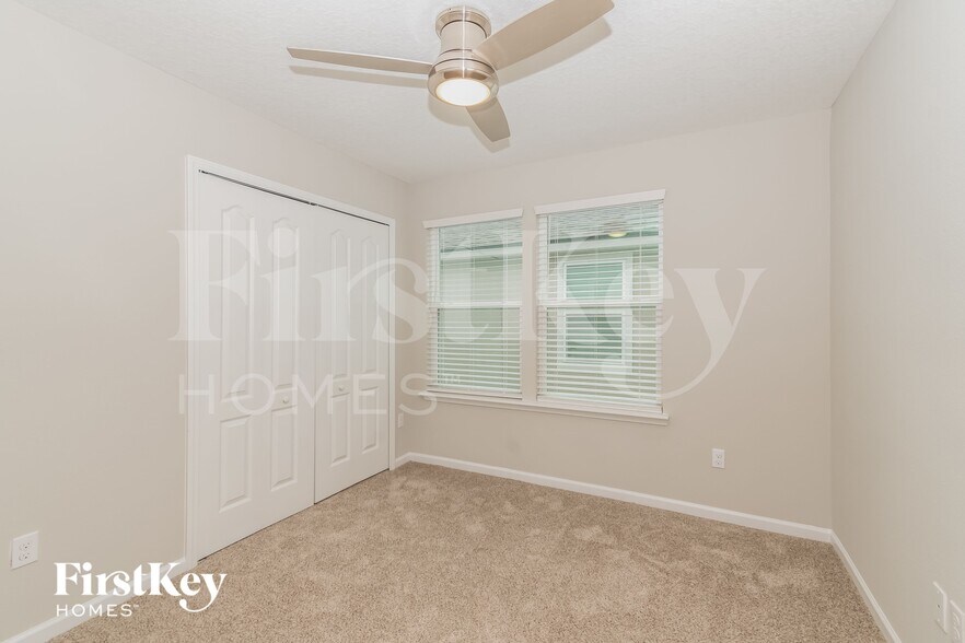 Building Photo - 8134 Dancing Fox St