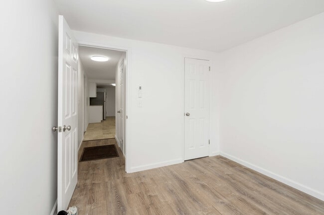 Building Photo - 60 Ellison Rd