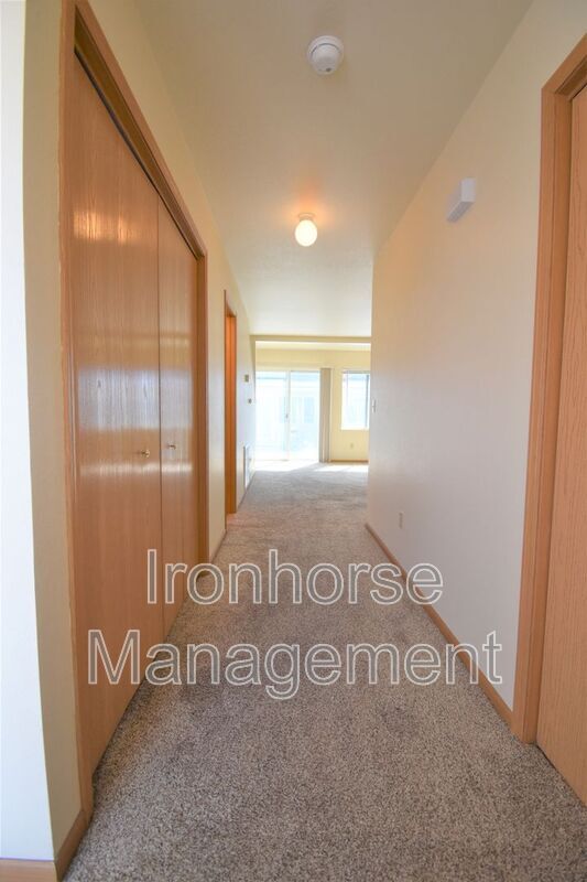 Building Photo - 2411 Wheeler Dr