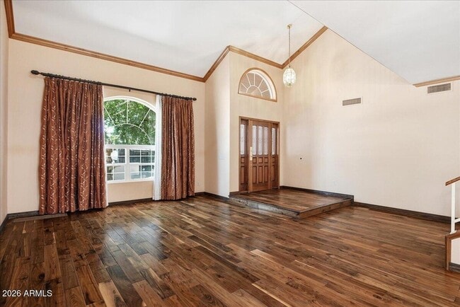Building Photo - 2157 E Alameda Dr