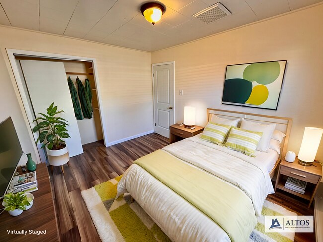 Building Photo - Move-In Ready 4BR Home with Finished Basement, Flex Space & Large Yard