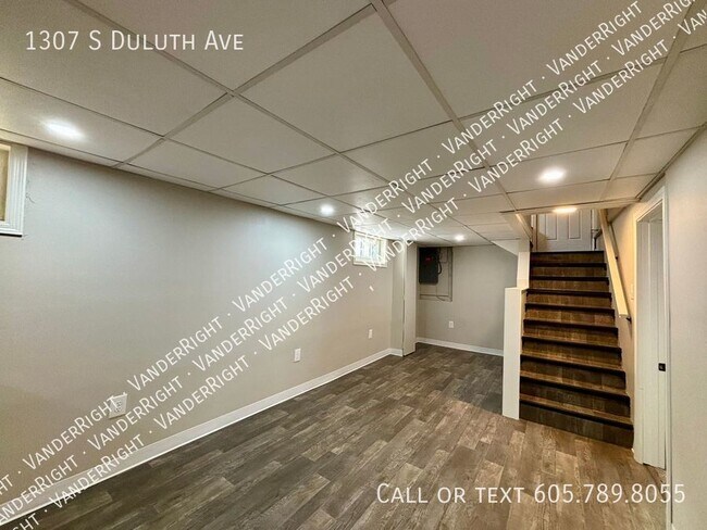 Building Photo - 1307 S Duluth Ave