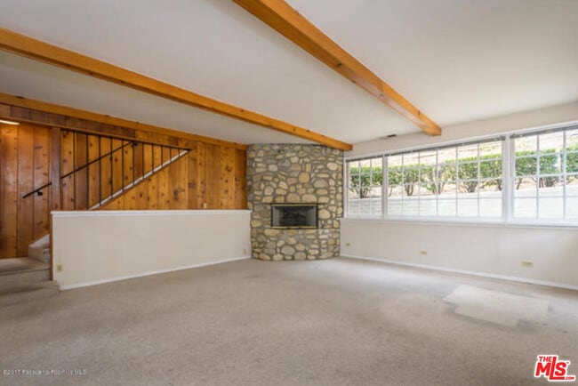 Building Photo - 5249 Escalante Dr