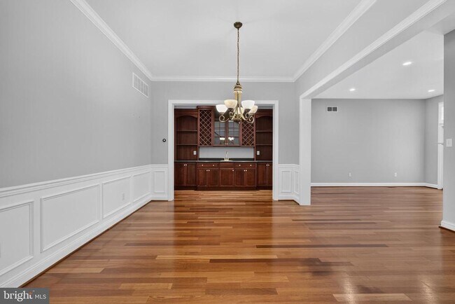 Building Photo - 16 Oak Leaf Ln
