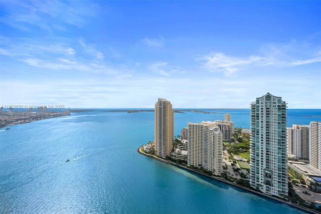 Building Photo - 325 S Biscayne Blvd