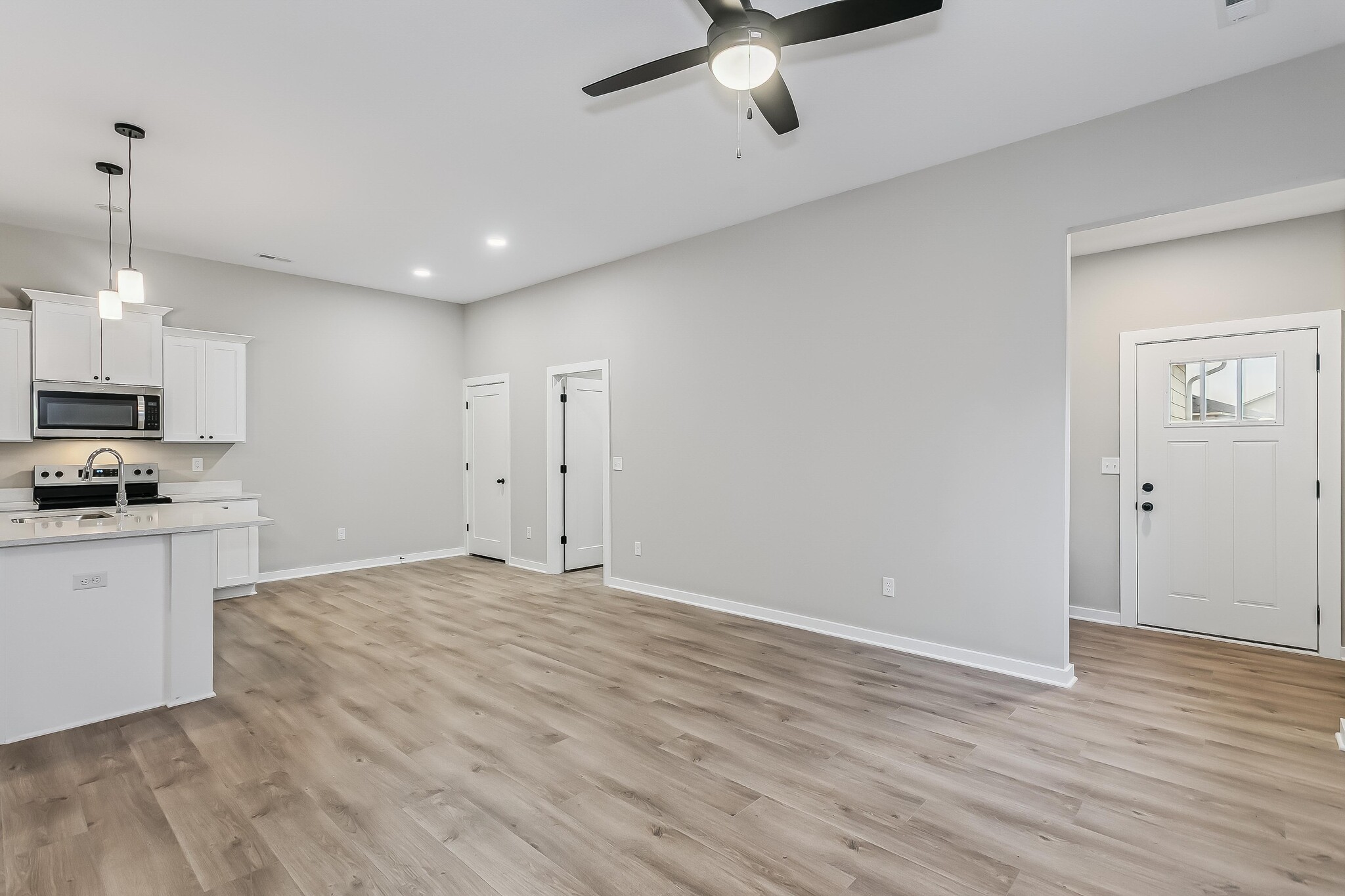 Building Photo - 919 S Logan St