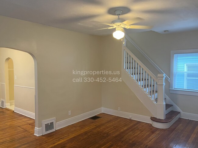 Building Photo - 1720 Grace Ave NE