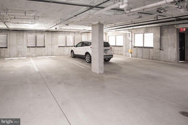 Building Photo - 12875 Mosaic Pk Wy