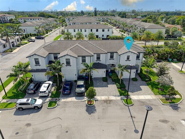 Building Photo - 20369 NW 5th Ct