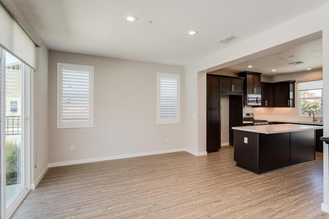 Building Photo - 3–4 Bedroom Solar Home in Rocklin – Office + Loft | Available Now