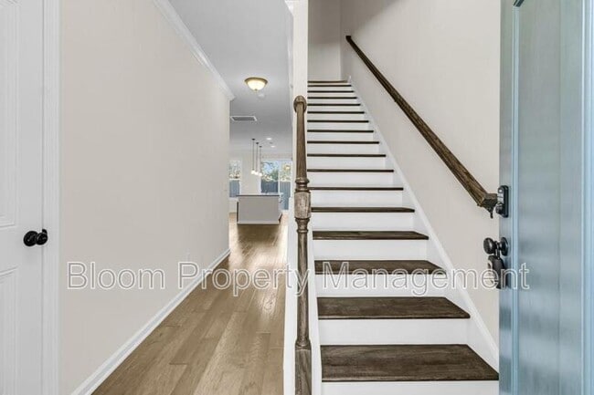 Building Photo - 1660 Bridwell Ln