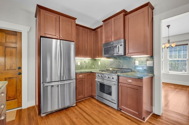 Building Photo - 1117 Harvard St