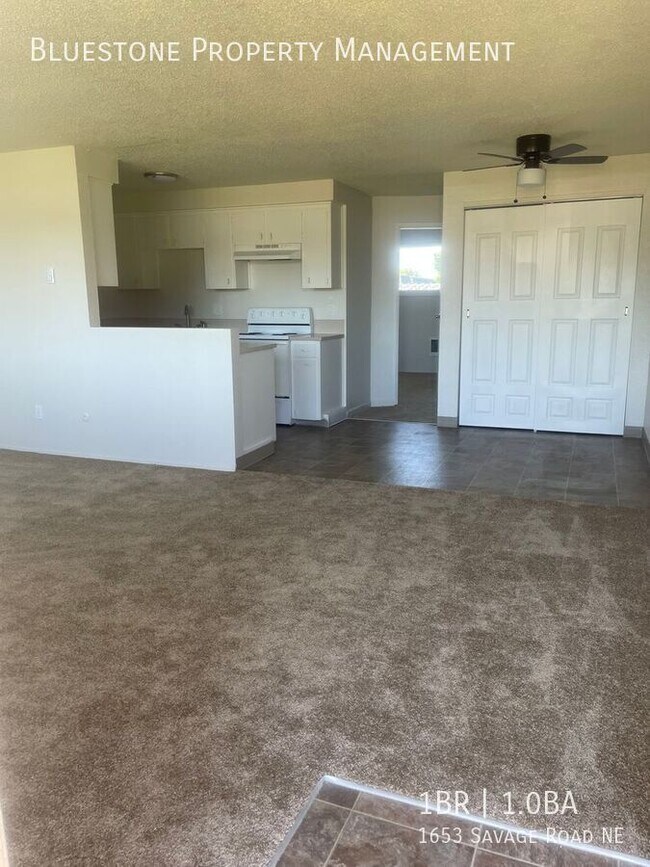 Building Photo - 1653 Savage Rd NE