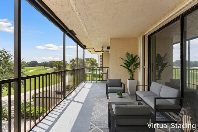Building Photo - 200 Jacaranda Country Club Dr