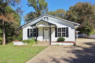 Building Photo - 11065 Co Rd 3513