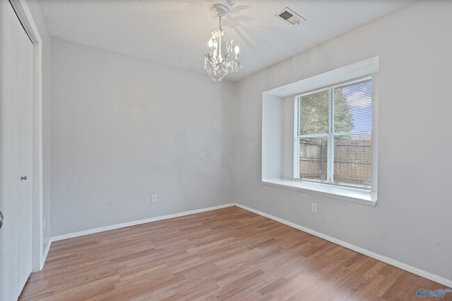 Building Photo - 120 Briargate Ln