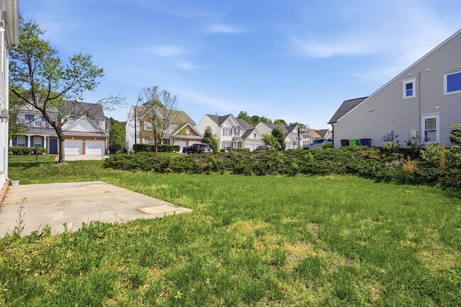 Building Photo - WAKEFIELD HOME WITH 4 BEDROOMS- GREAT HOME!