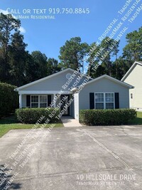 Building Photo - 3 Bedroom 2 Bath House on Hillsdale Drive